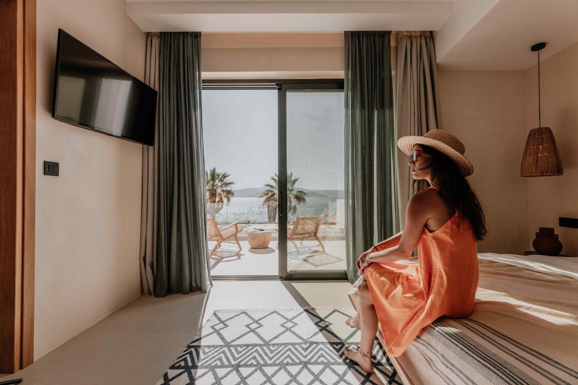 Ostrako Beachside Suites Agia Anna  Ngoại thất bức ảnh
